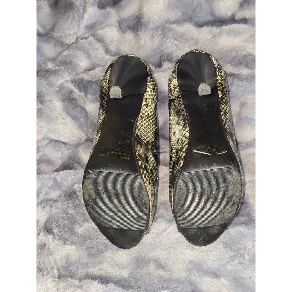 BKE Sole Finella Black Snake Patent PU Peep Toe Zipper Heels‎ Booties Size 9